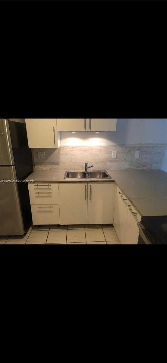 Small Image of 618 NORTH WEST 11TH ST #618, Miami Number 2