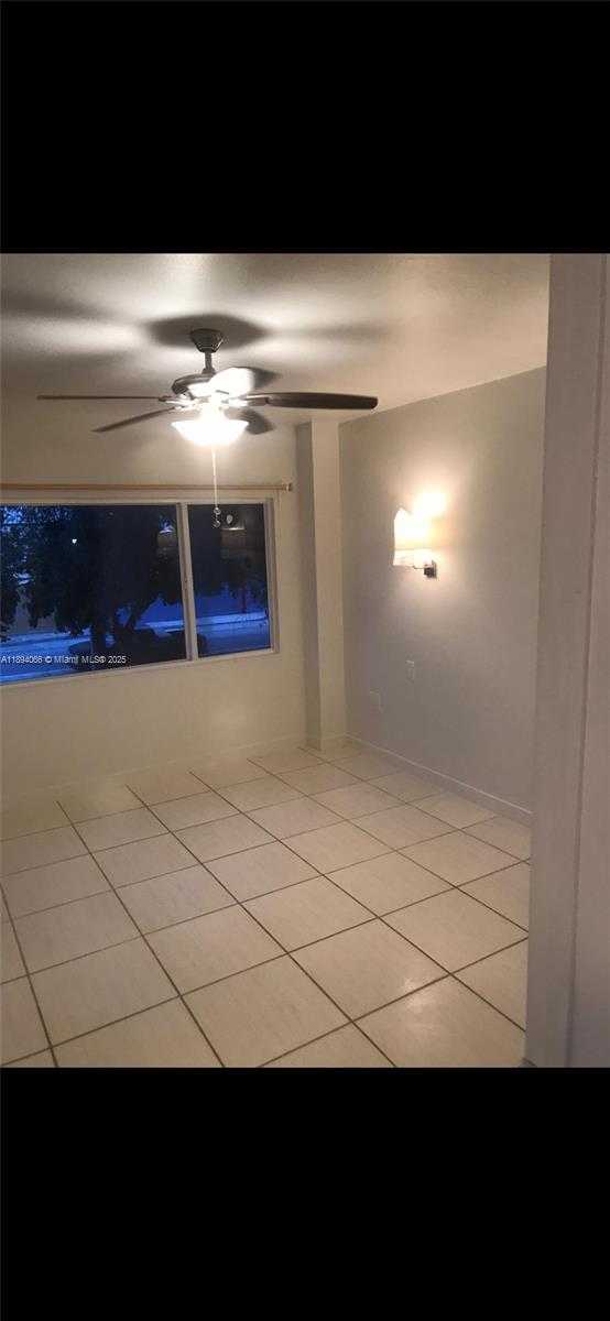 Small Image of 618 NORTH WEST 11TH ST #618, Miami Number 6