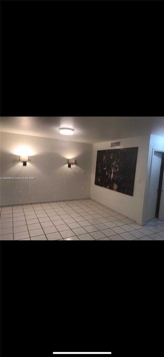 Small Image of 618 NORTH WEST 11TH ST #618, Miami Number 8