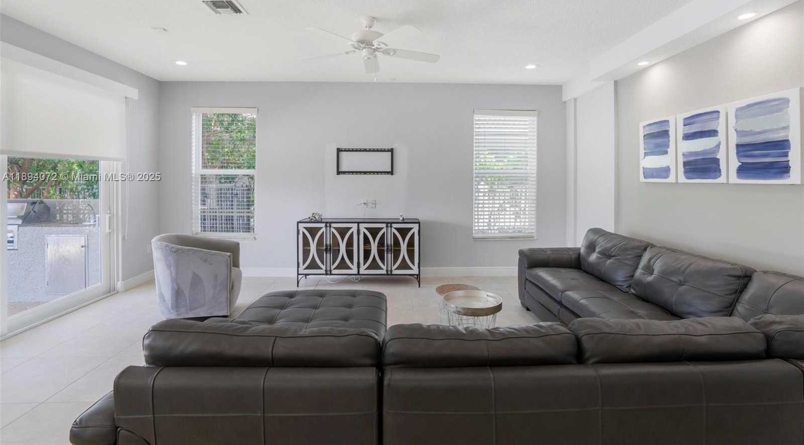Small Image of 11750 BAYFIELD DR, Boca Raton Number 16