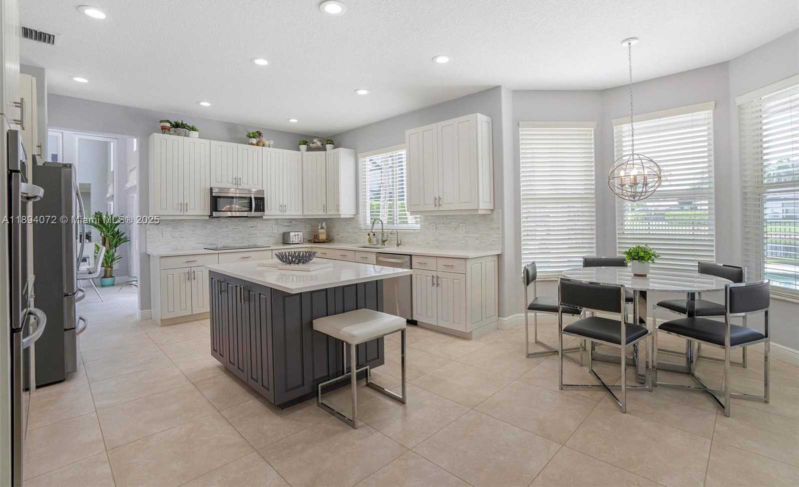 Small Image of 11750 BAYFIELD DR, Boca Raton Number 19