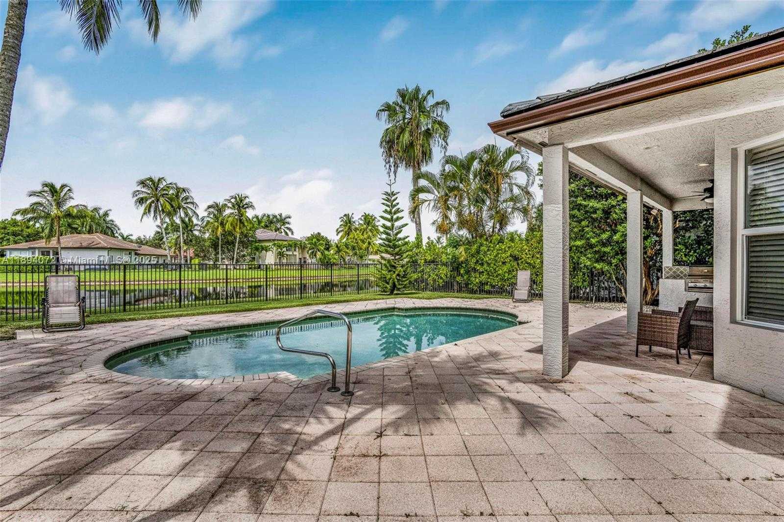 Small Image of 11750 BAYFIELD DR, Boca Raton Number 37