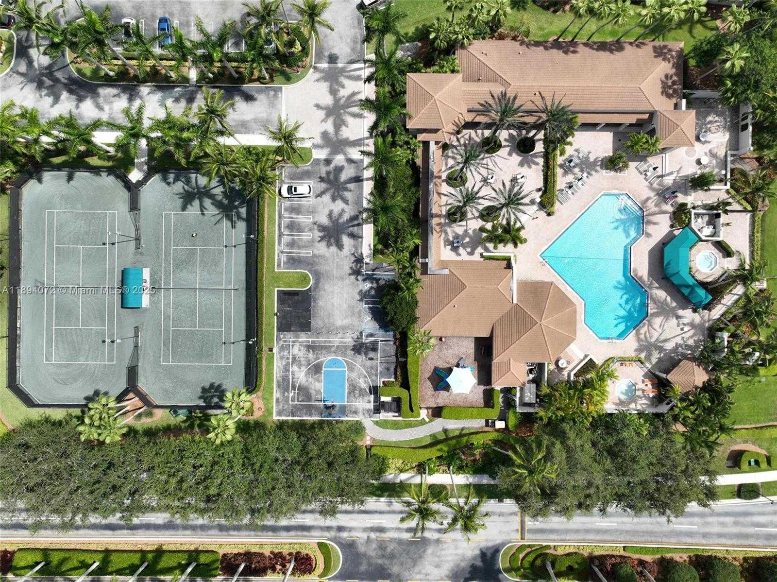 Small Image of 11750 BAYFIELD DR, Boca Raton Number 51