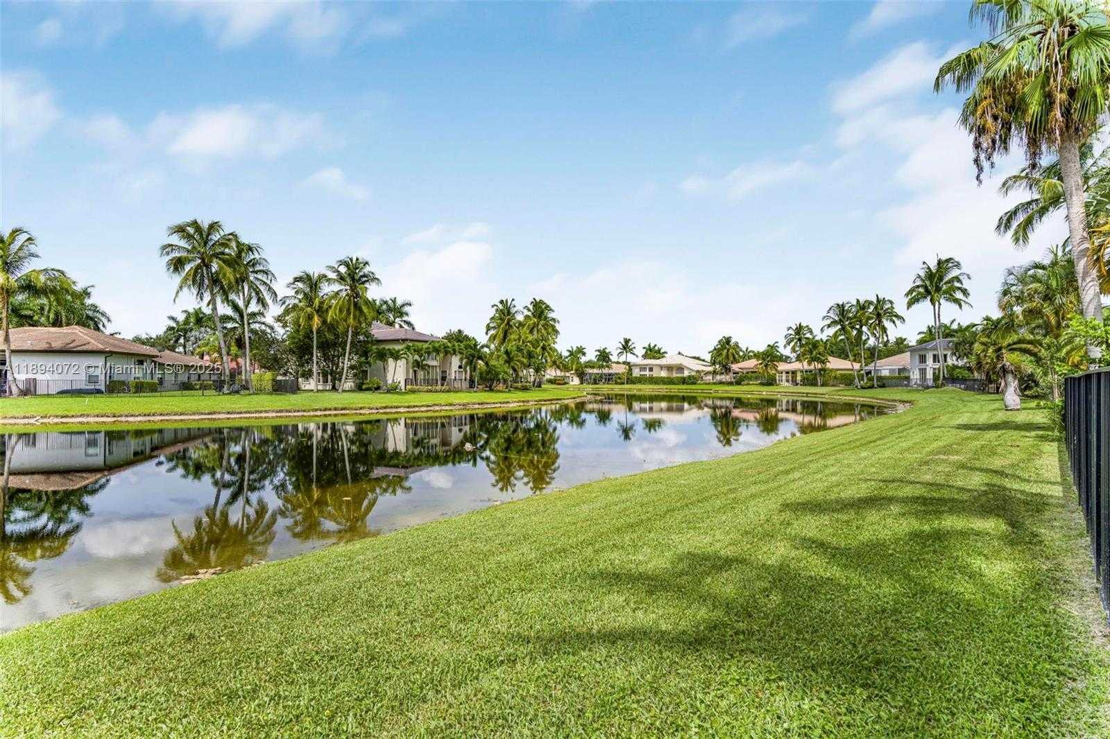 Small Image of 11750 BAYFIELD DR, Boca Raton Number 53