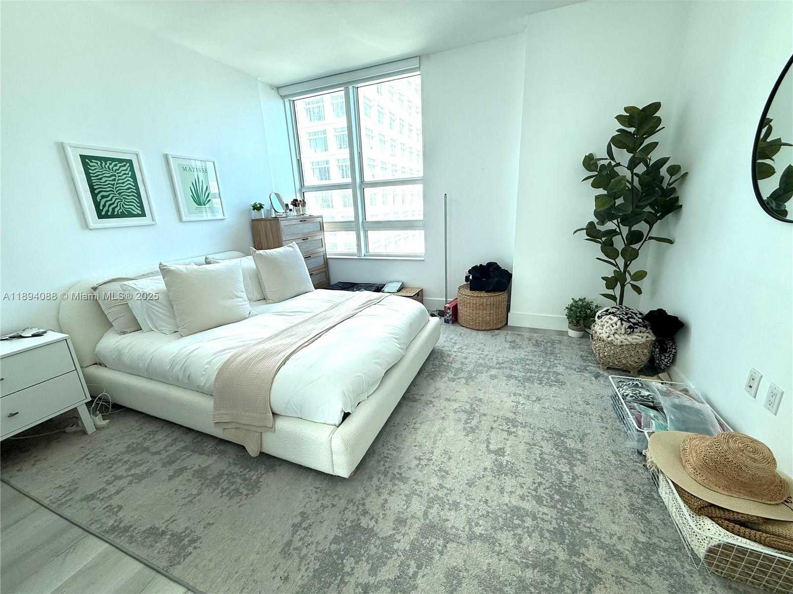 Small Image of 950 BRICKELL BAY DR #1408, Miami Number 8