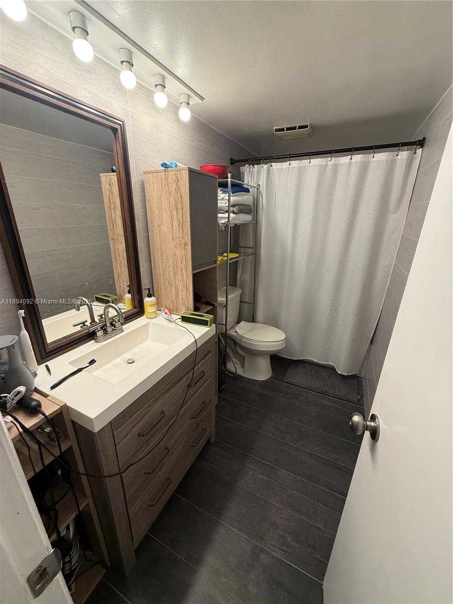 Small Image of 780 NORTH EAST 69TH ST #1706, Miami Number 27