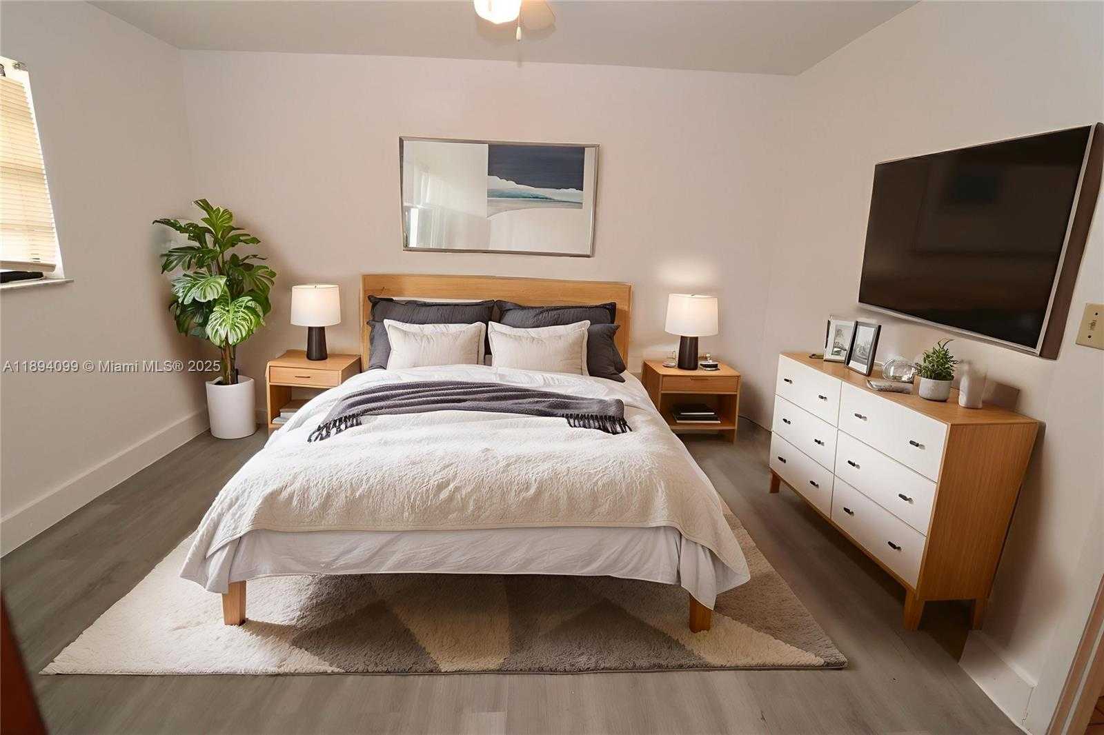 Small Image of 1206 NORTH 22ND AVE #2, Hollywood Number 5