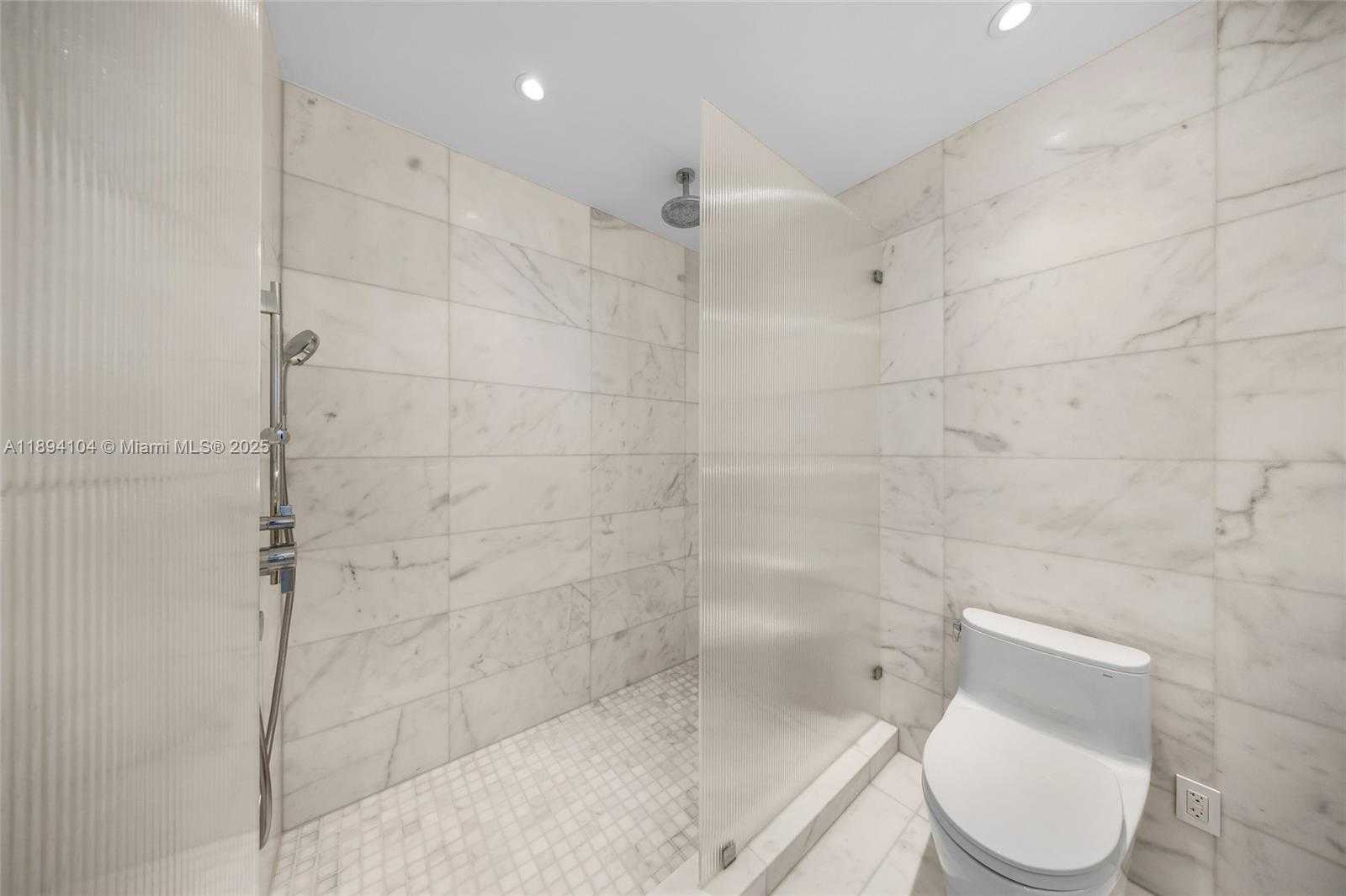 Small Image of 500 ALTON RD #2404, Miami Beach Number 21