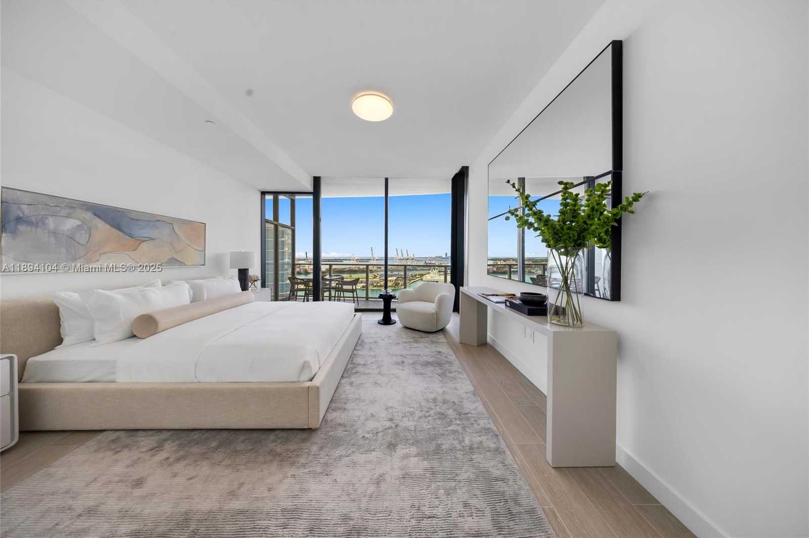 Small Image of 500 ALTON RD #2404, Miami Beach Number 22