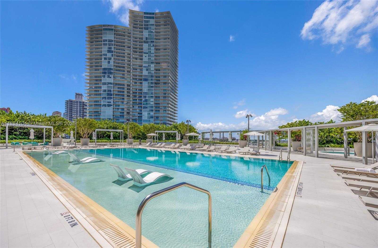 Small Image of 500 ALTON RD #2404, Miami Beach Number 60