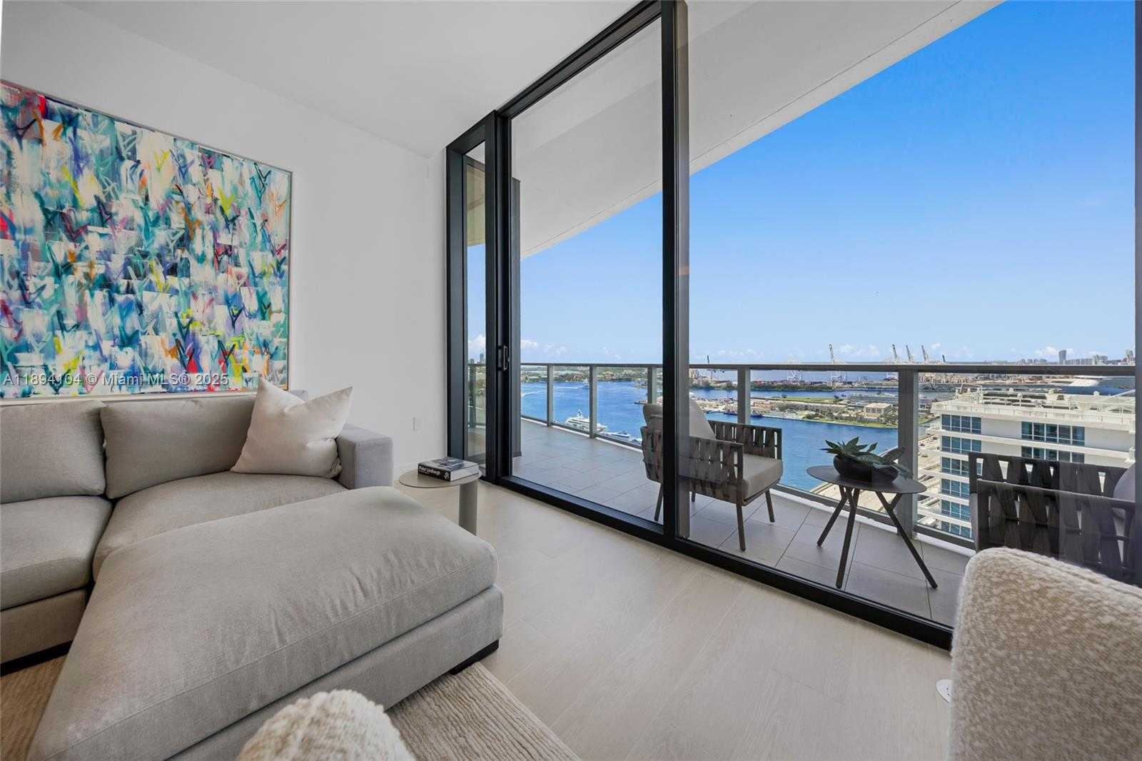Small Image of 500 ALTON RD #2404, Miami Beach Number 8