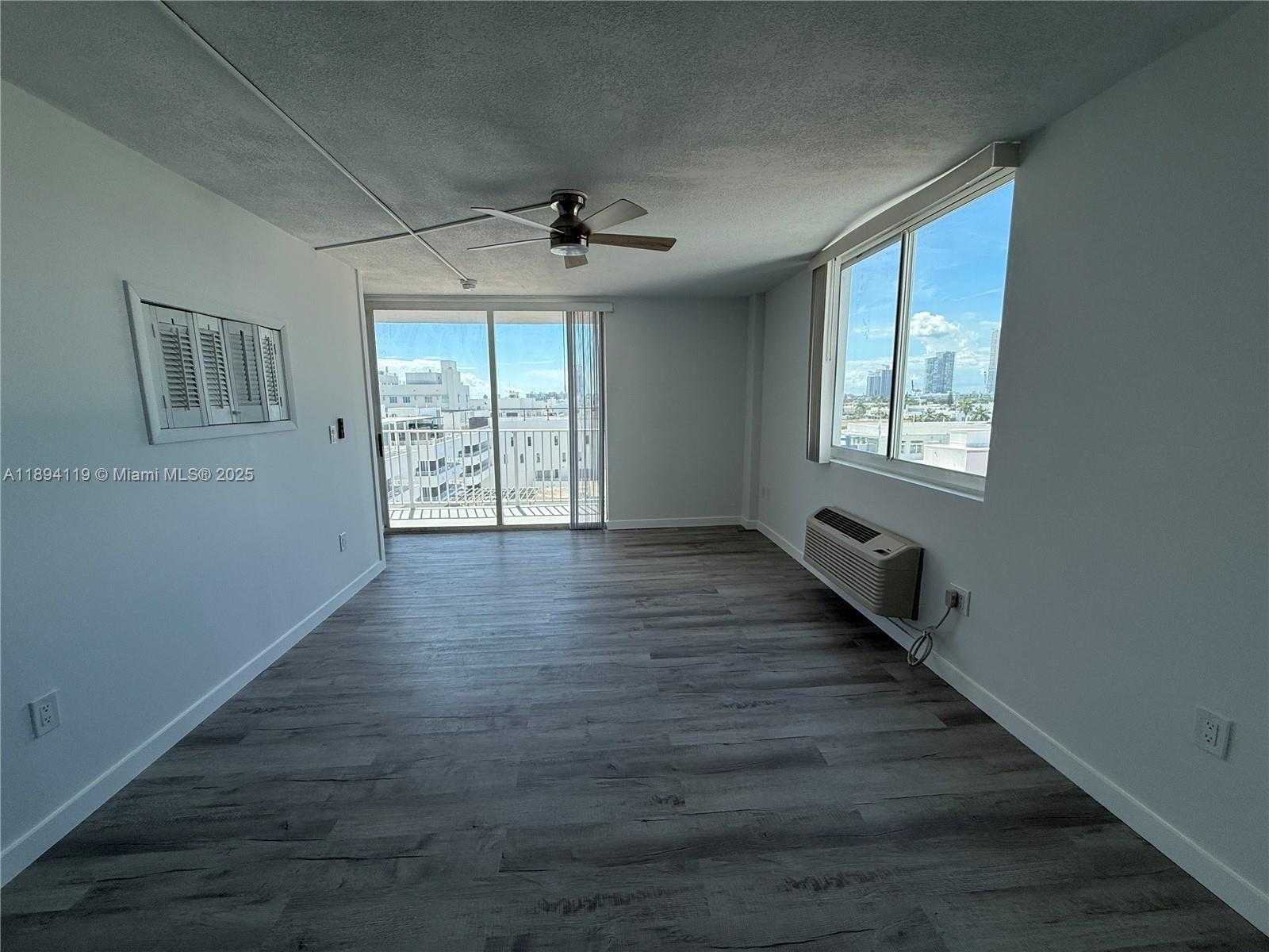 Small Image of 1255 COLLINS AVE #802, Miami Beach Number 12