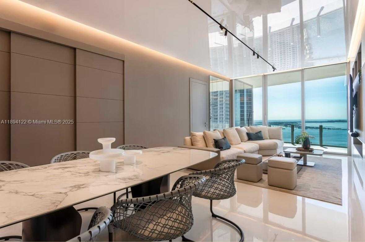 Small Image of 300 BISCAYNE BOULEVARD WAY #4105W, Miami Number 11