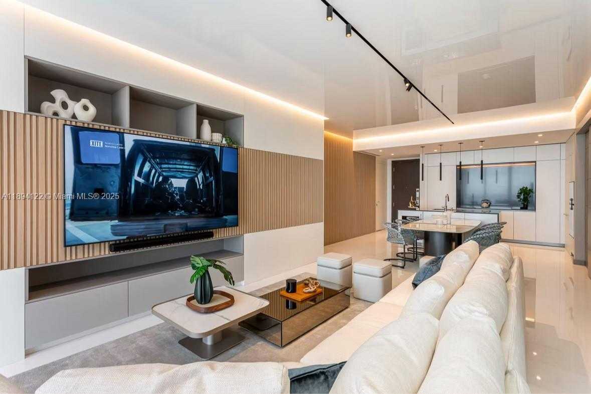 Small Image of 300 BISCAYNE BOULEVARD WAY #4105W, Miami Number 23