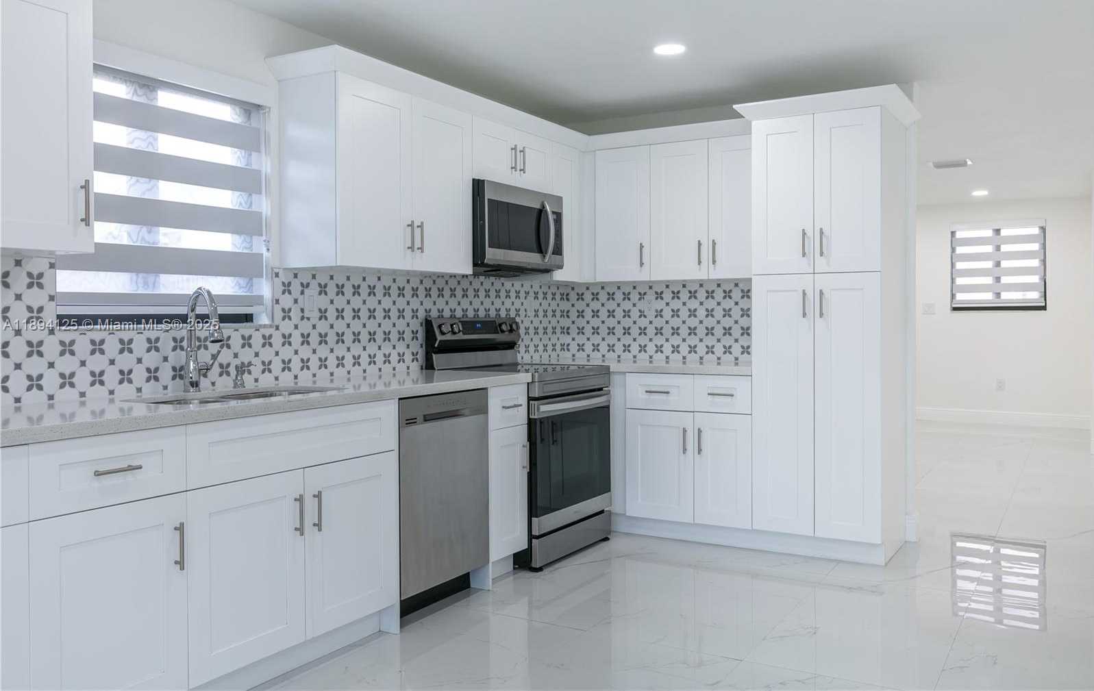 Imagen de Pequeño Objeto