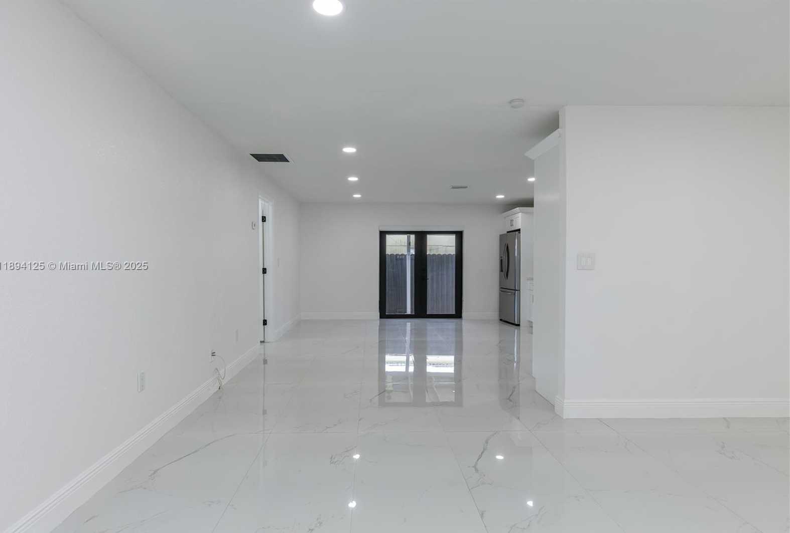 Imagen de Pequeño Objeto