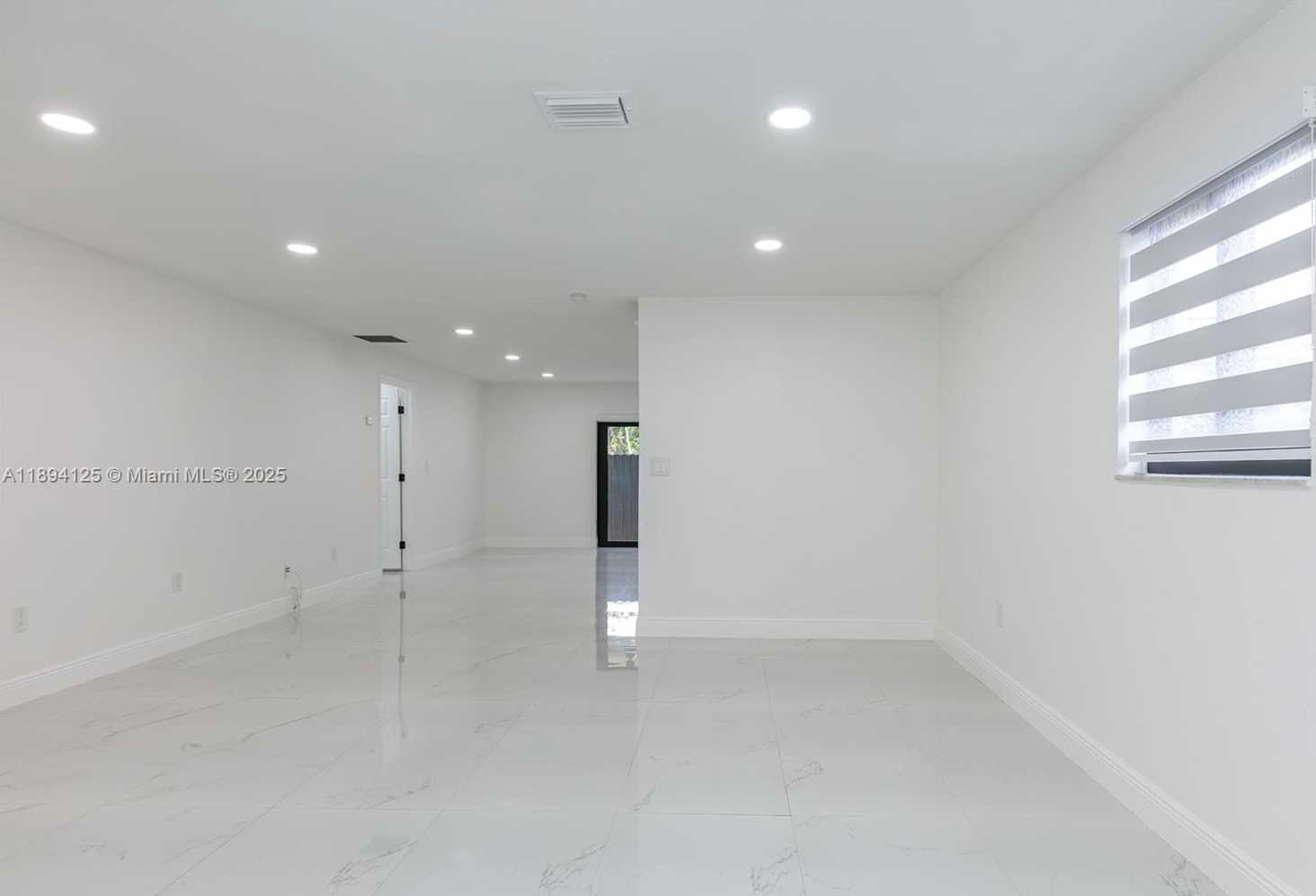 Imagen de Pequeño Objeto