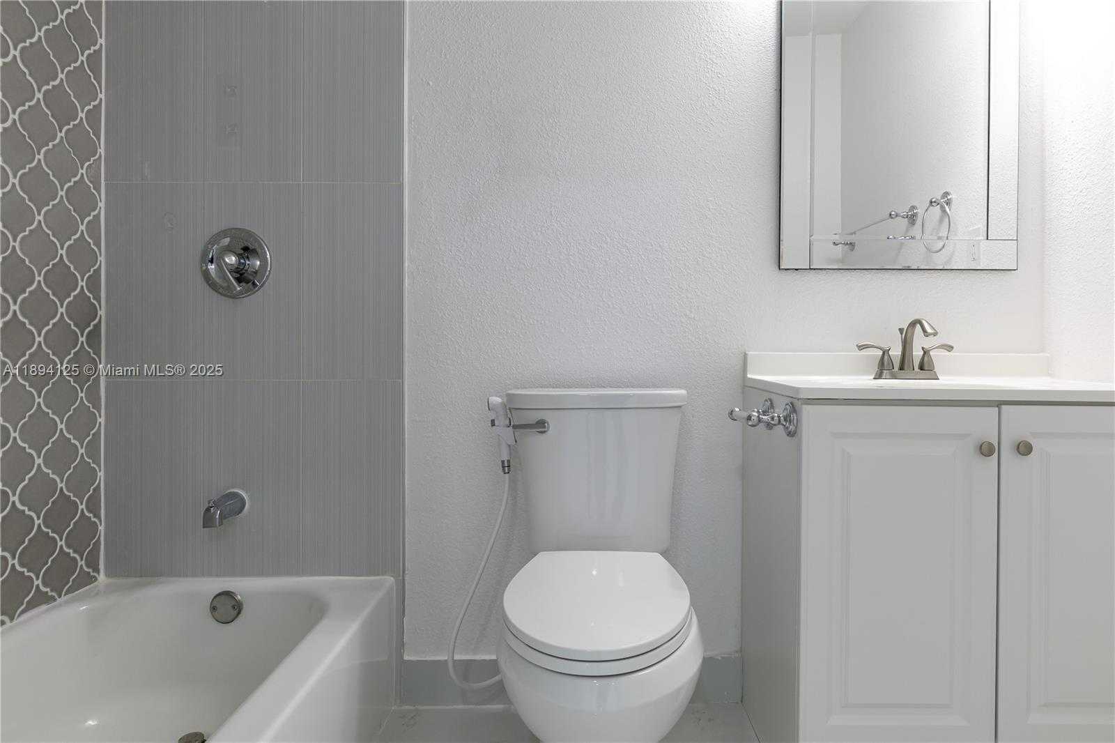 Imagen de Pequeño Objeto