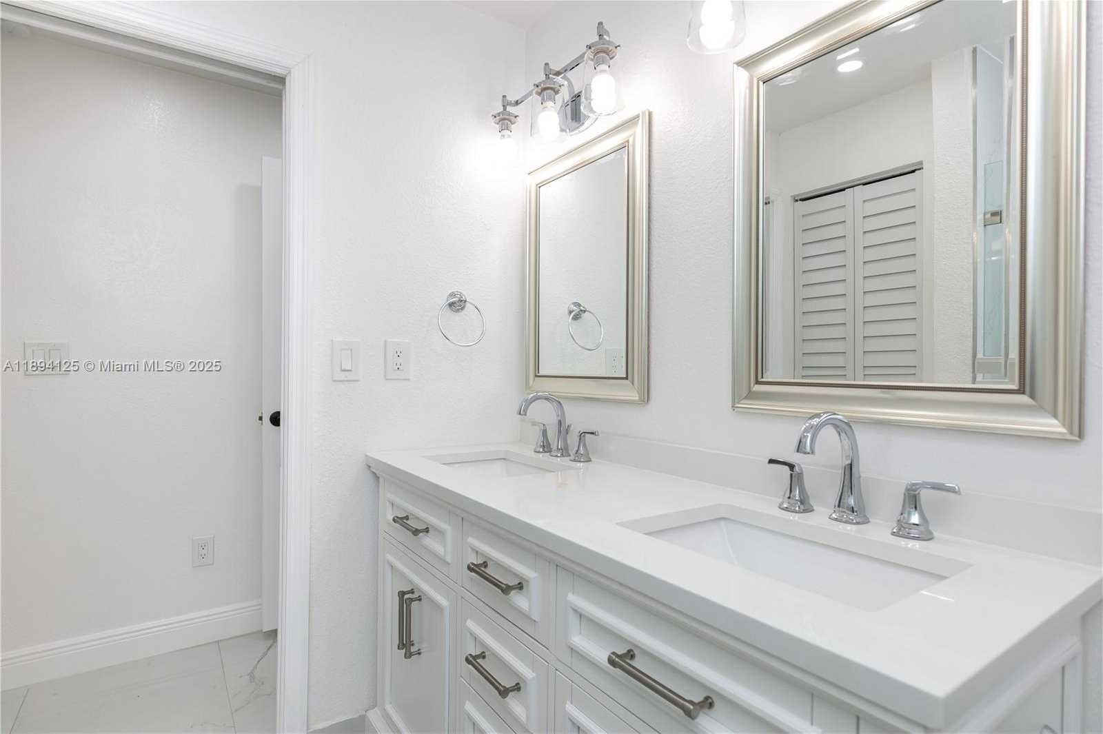 Imagen de Pequeño Objeto