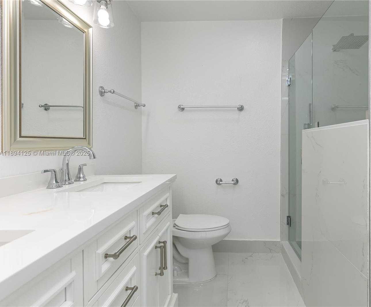 Imagen de Pequeño Objeto