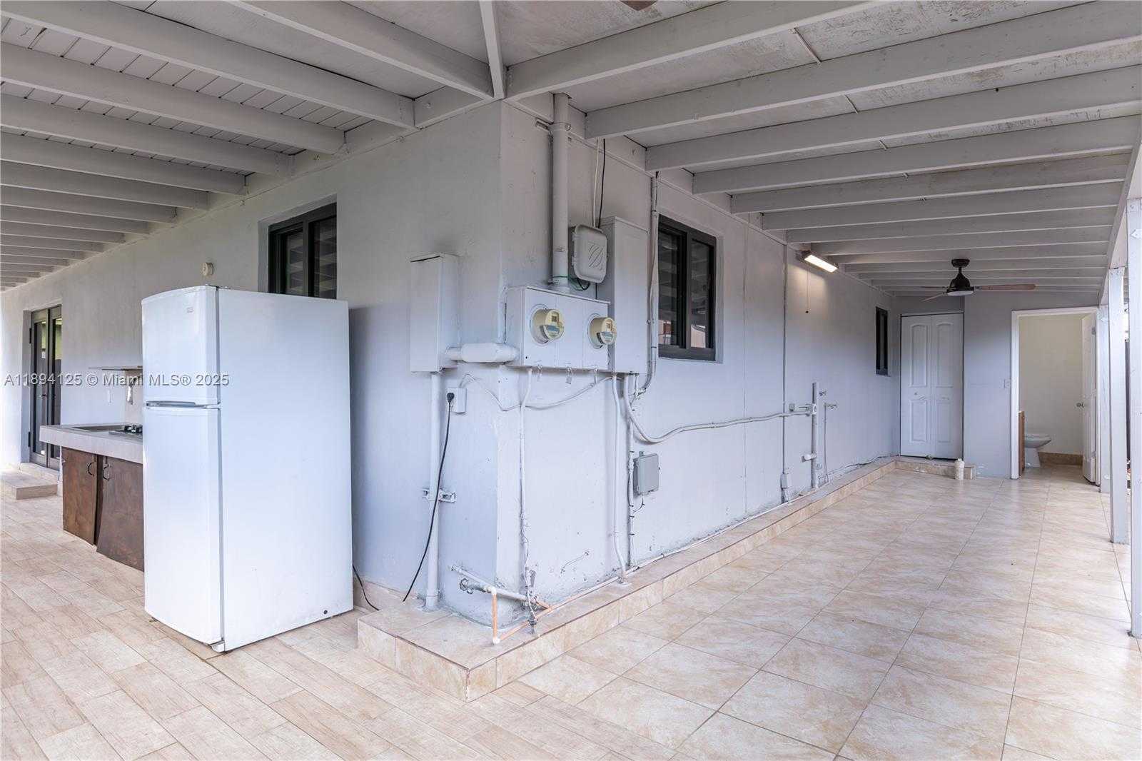 Imagen de Pequeño Objeto