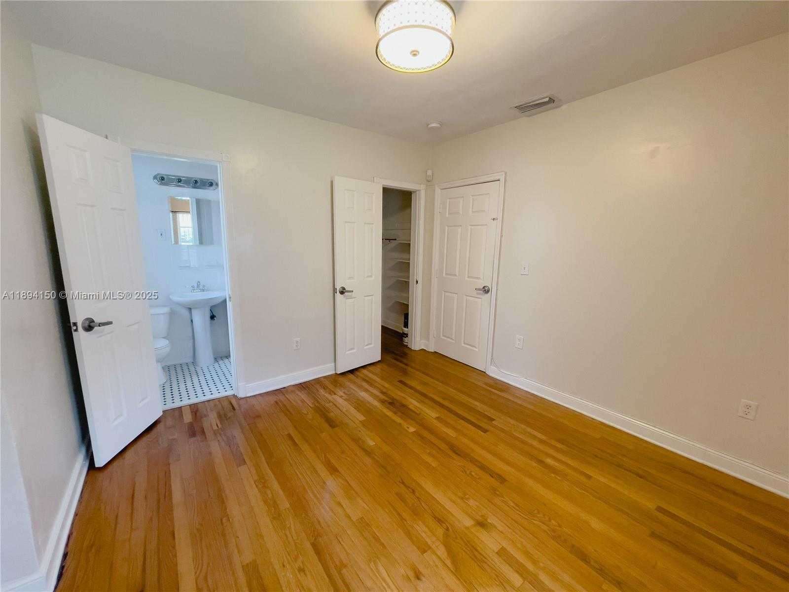 Small Image of 2290 SOUTH WEST 26TH LN, Miami Number 12