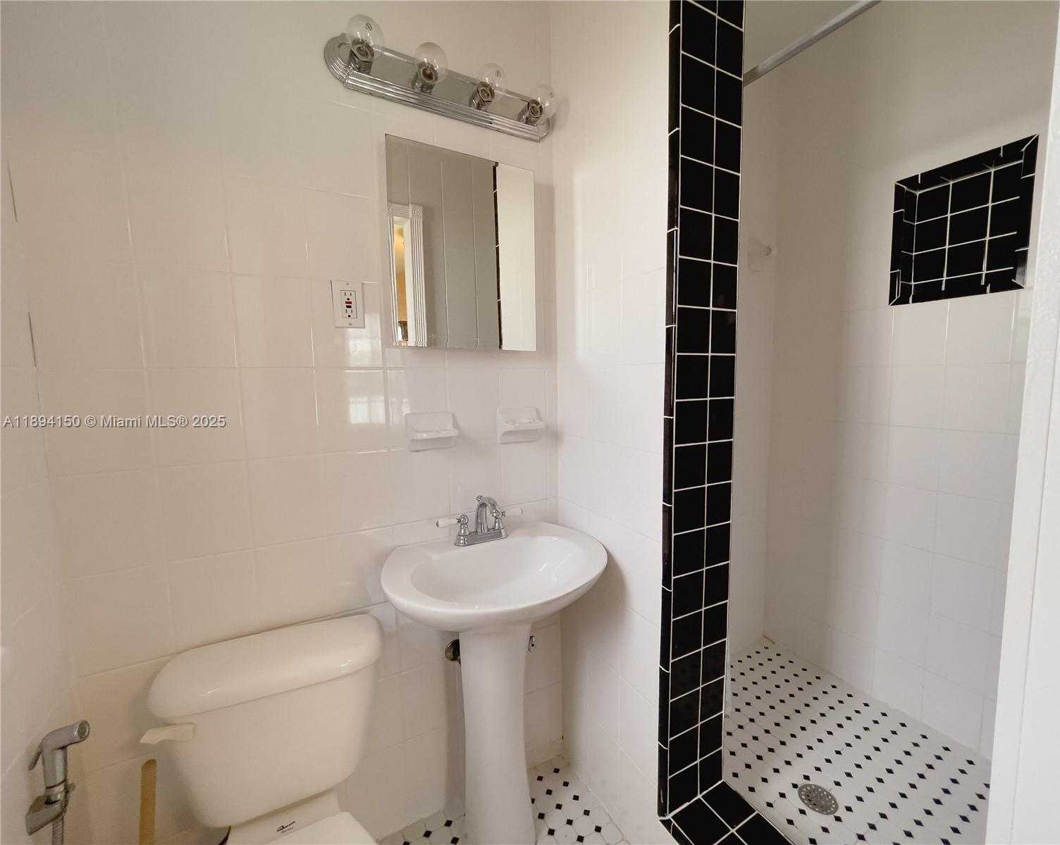 Small Image of 2290 SOUTH WEST 26TH LN, Miami Number 14