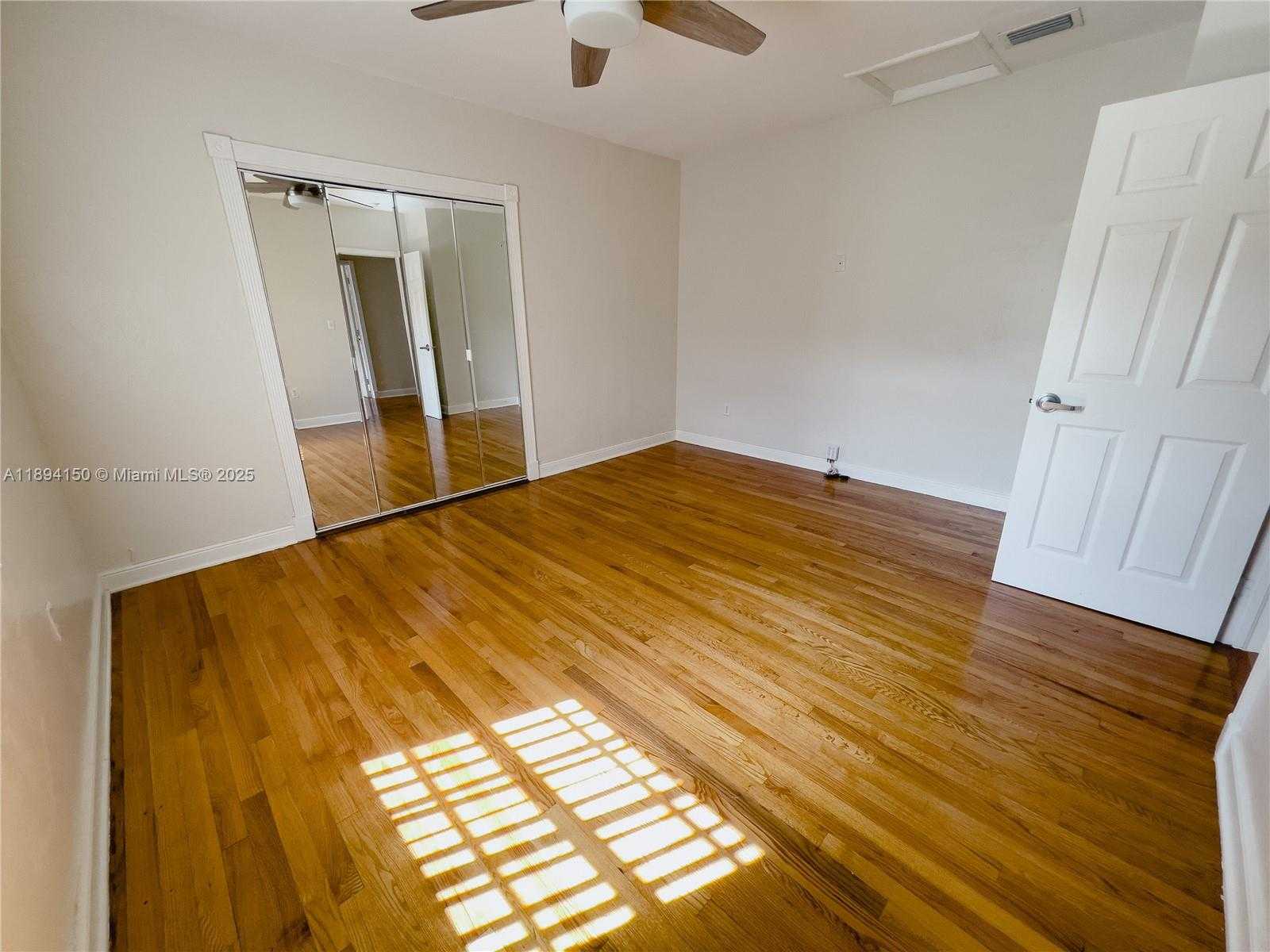 Small Image of 2290 SOUTH WEST 26TH LN, Miami Number 22