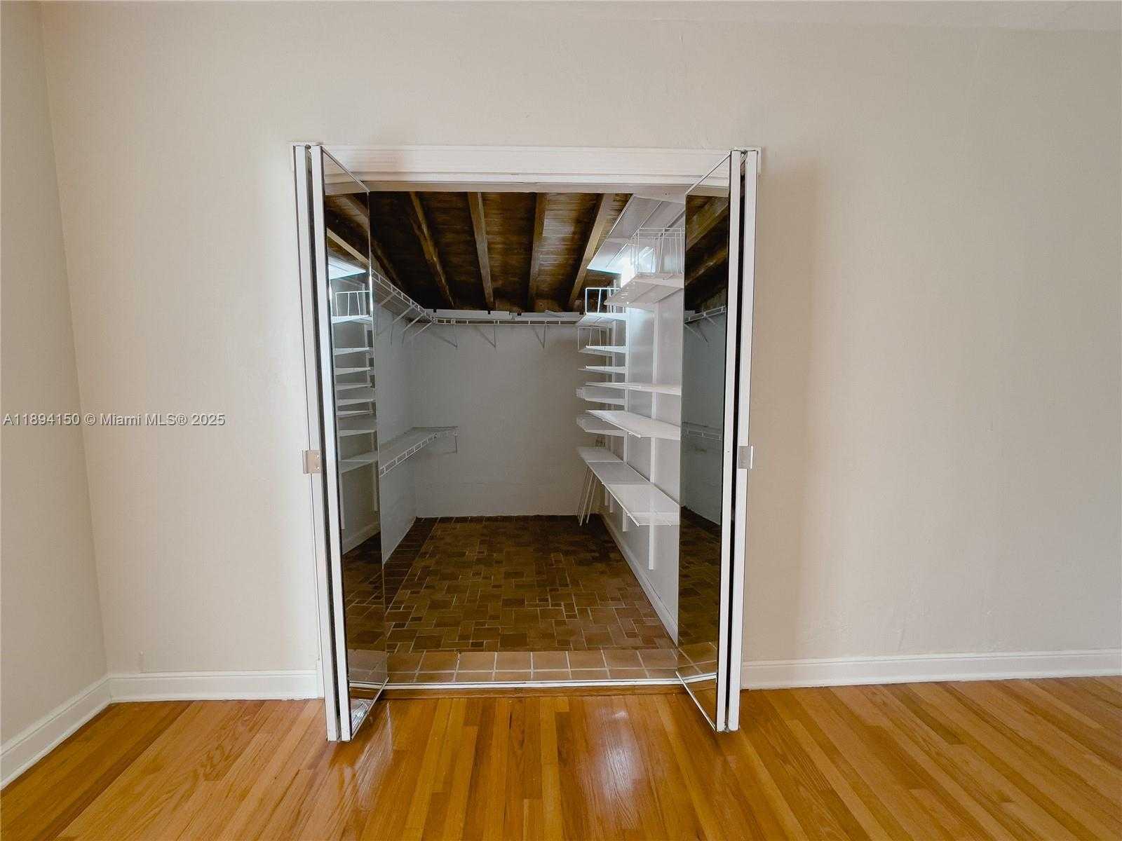 Small Image of 2290 SOUTH WEST 26TH LN, Miami Number 23