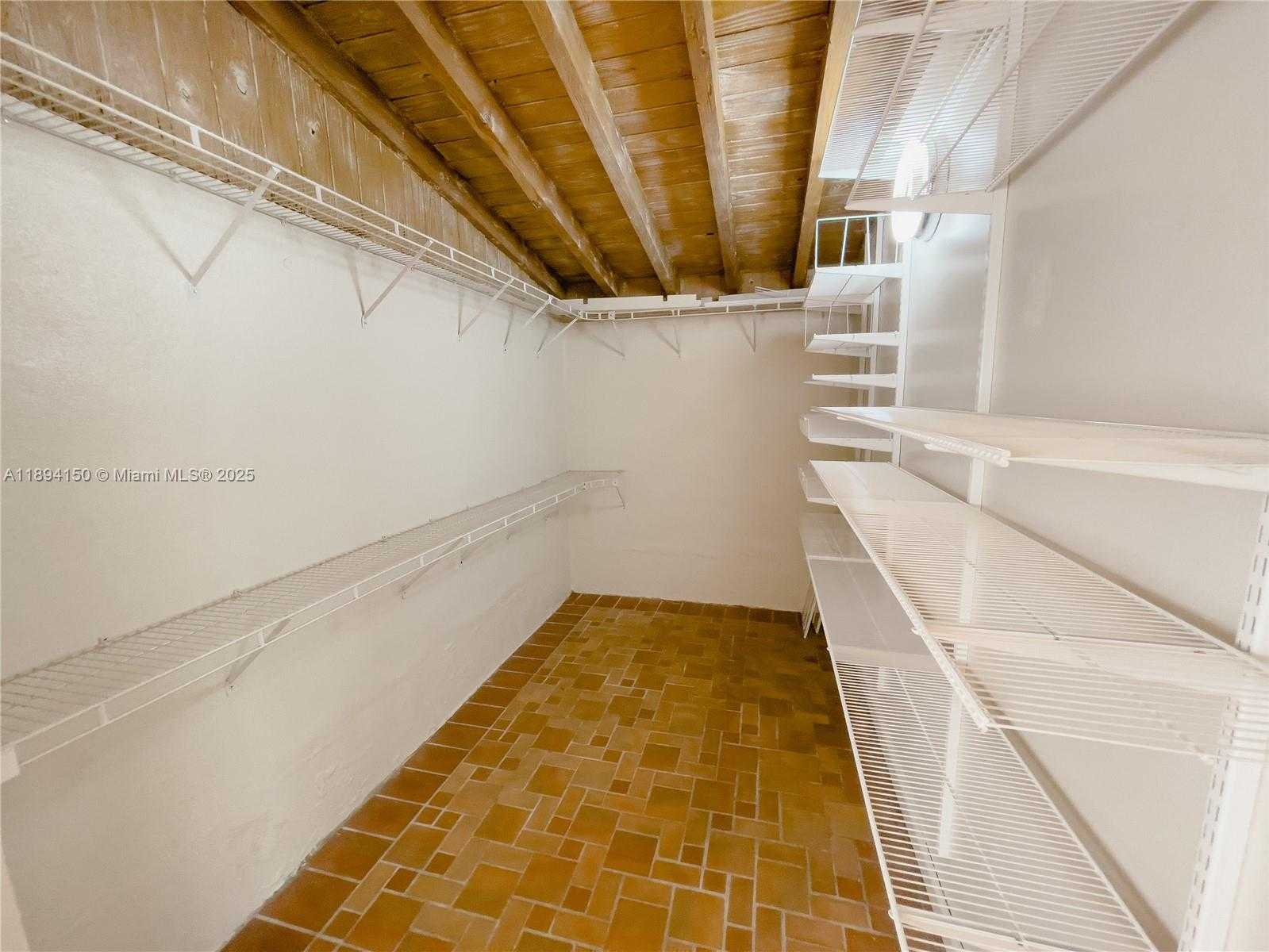 Small Image of 2290 SOUTH WEST 26TH LN, Miami Number 24