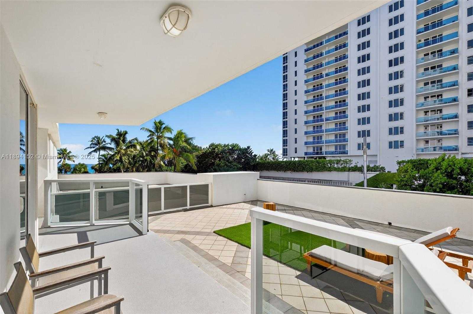 Small Image of 2401 COLLINS AVE #403, Miami Beach Number 24