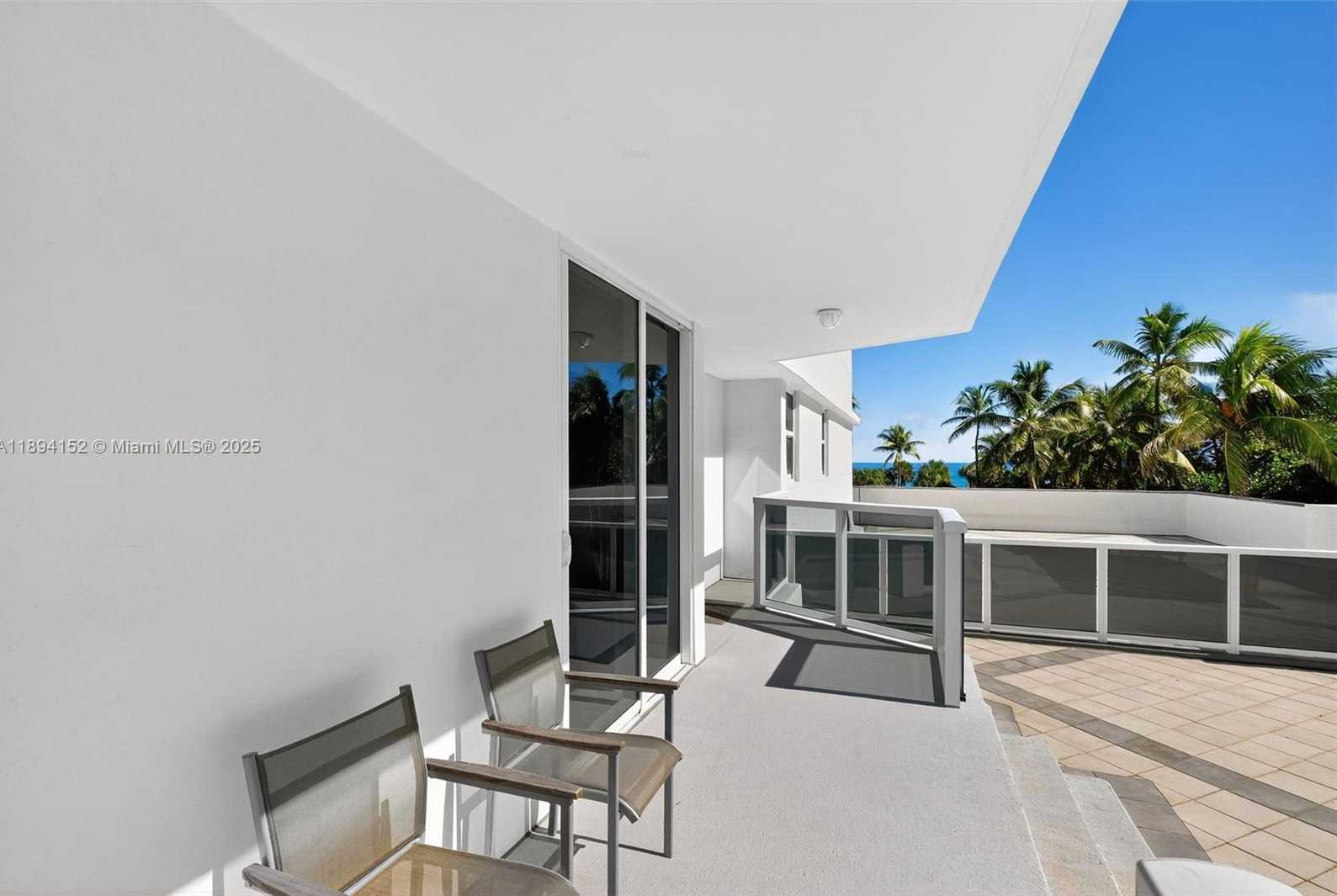 Small Image of 2401 COLLINS AVE #403, Miami Beach Number 27