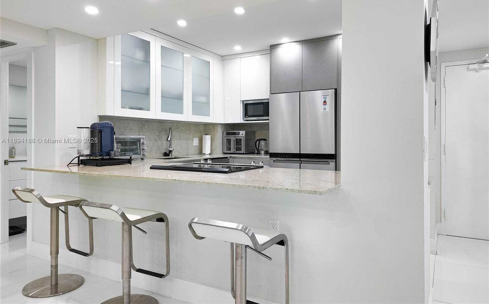 Small Image of 1950 SOUTH OCEAN DR #2Q, Hallandale Beach Number 4