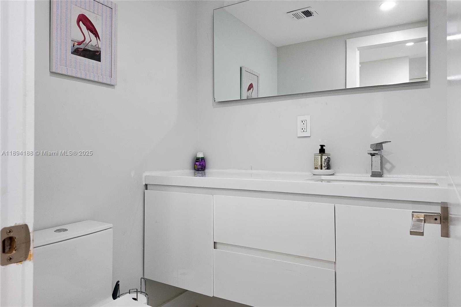 Small Image of 1950 SOUTH OCEAN DR #2Q, Hallandale Beach Number 8