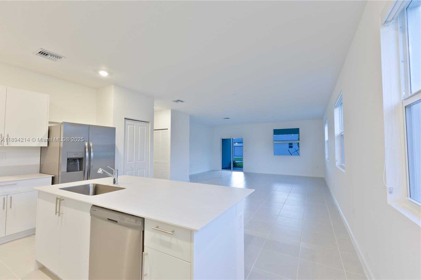 Small Image of 13203 SOUTH WEST 188TH TER #13203, Miami Number 22