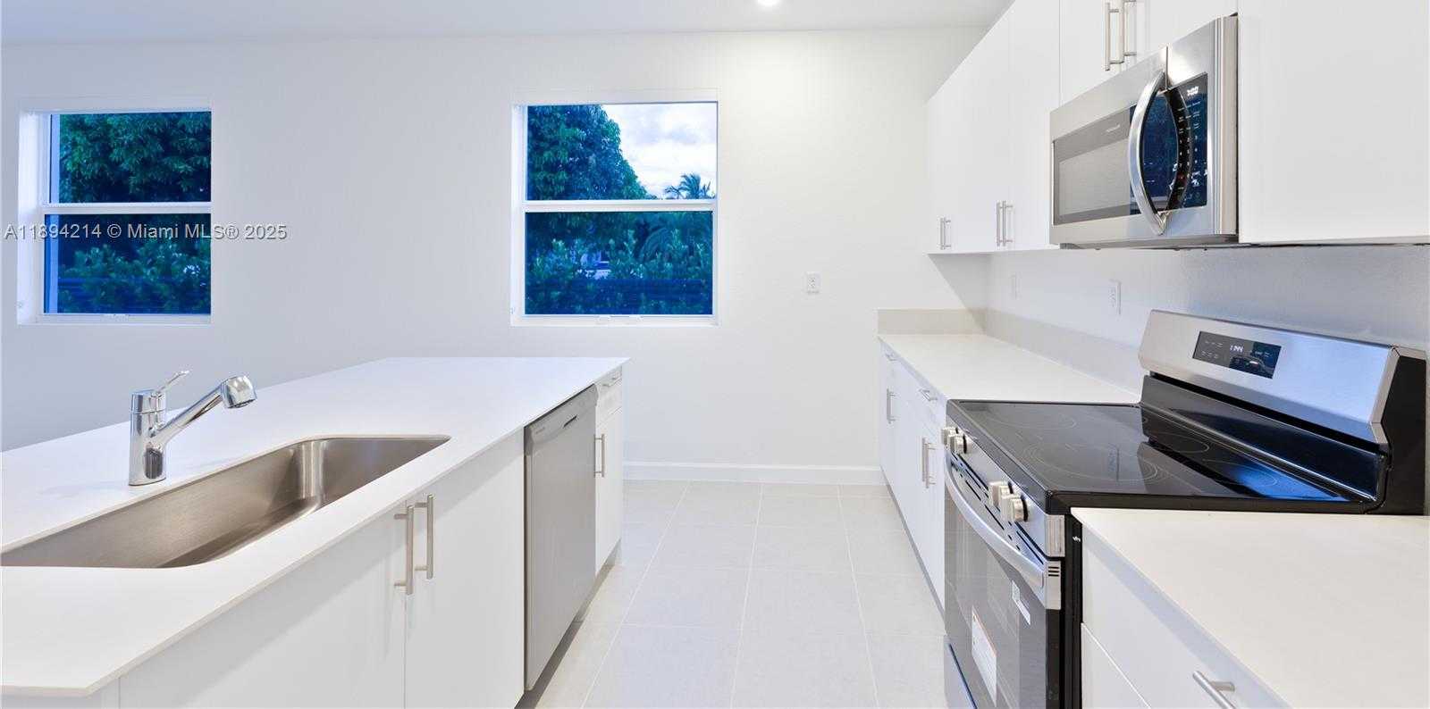 Small Image of 13203 SOUTH WEST 188TH TER #13203, Miami Number 24