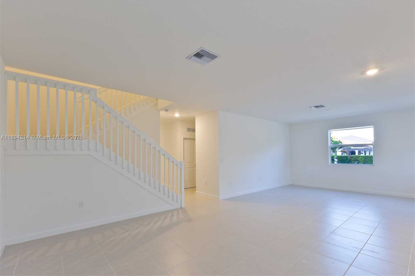 Small Image of 13203 SOUTH WEST 188TH TER #13203, Miami Number 9