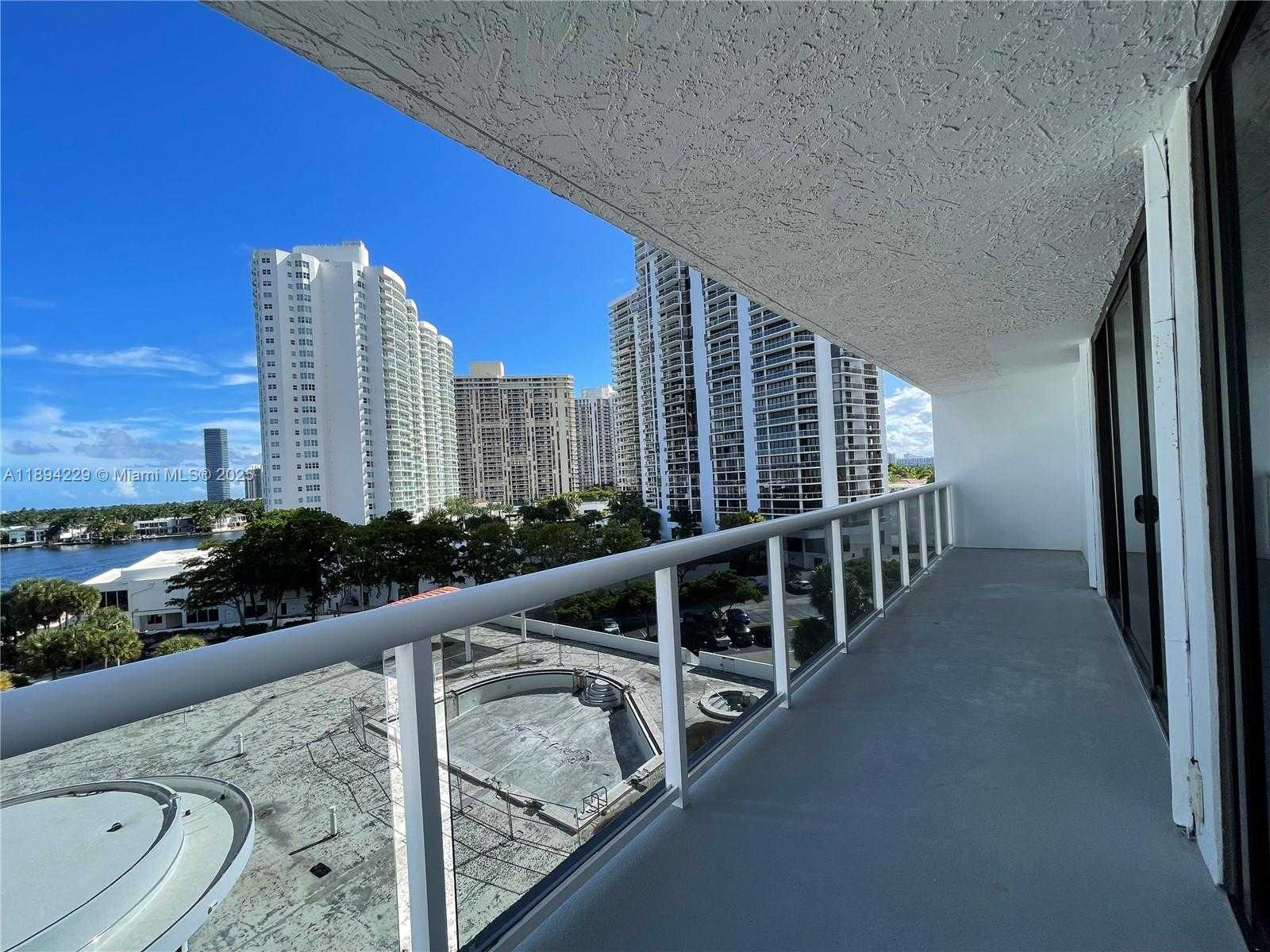 Small Image of 20505 EAST COUNTRY CLUB DR #734, Aventura Number 12
