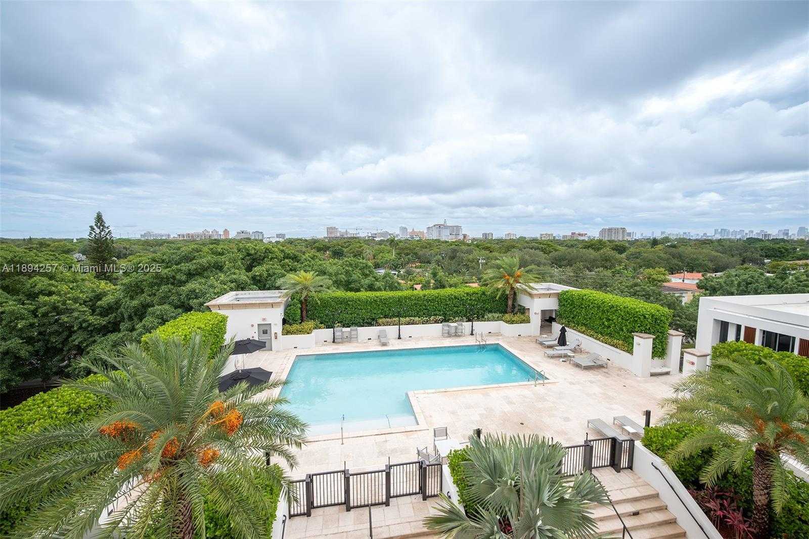 Small Image of 4100 SALZEDO ST #1003, Coral Gables Number 25