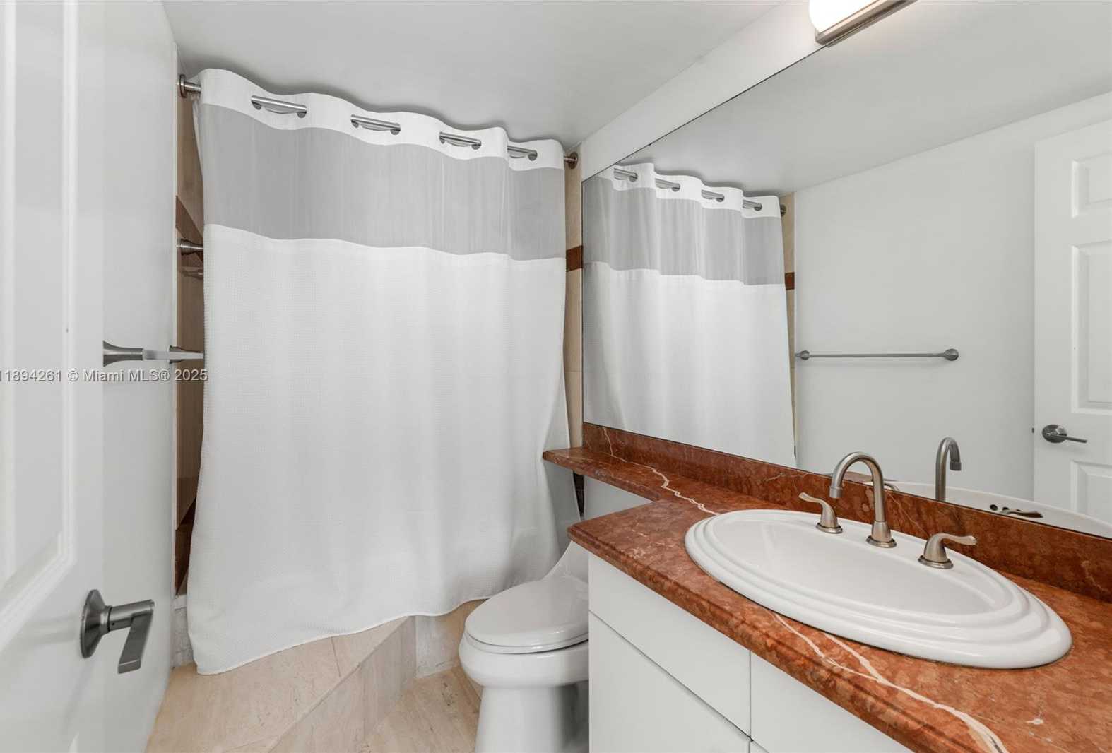 Small Image of 800 CLAUGHTON ISLAND DR #2203, Miami Number 14