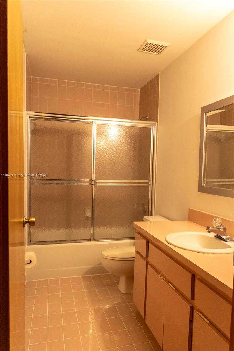 Small Image of 8192 SOUTH WEST 90TH AVE, Miami Number 26