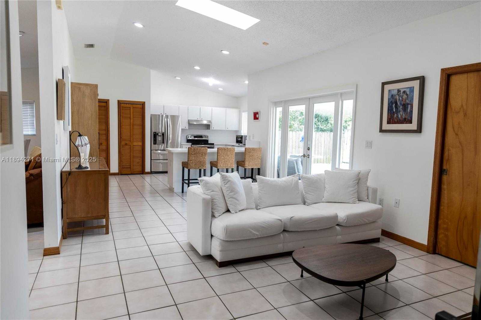 Small Image of 8192 SOUTH WEST 90TH AVE, Miami Number 7