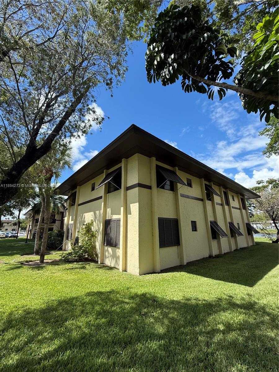 Small Image of 7925 SOUTH WEST 86TH ST #925, Miami Number 2