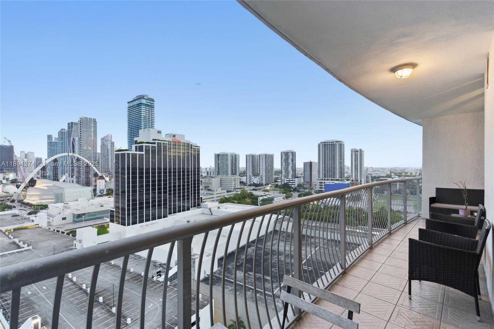 Small Image of 1750 NORTH BAYSHORE DR #2410, Miami Number 17