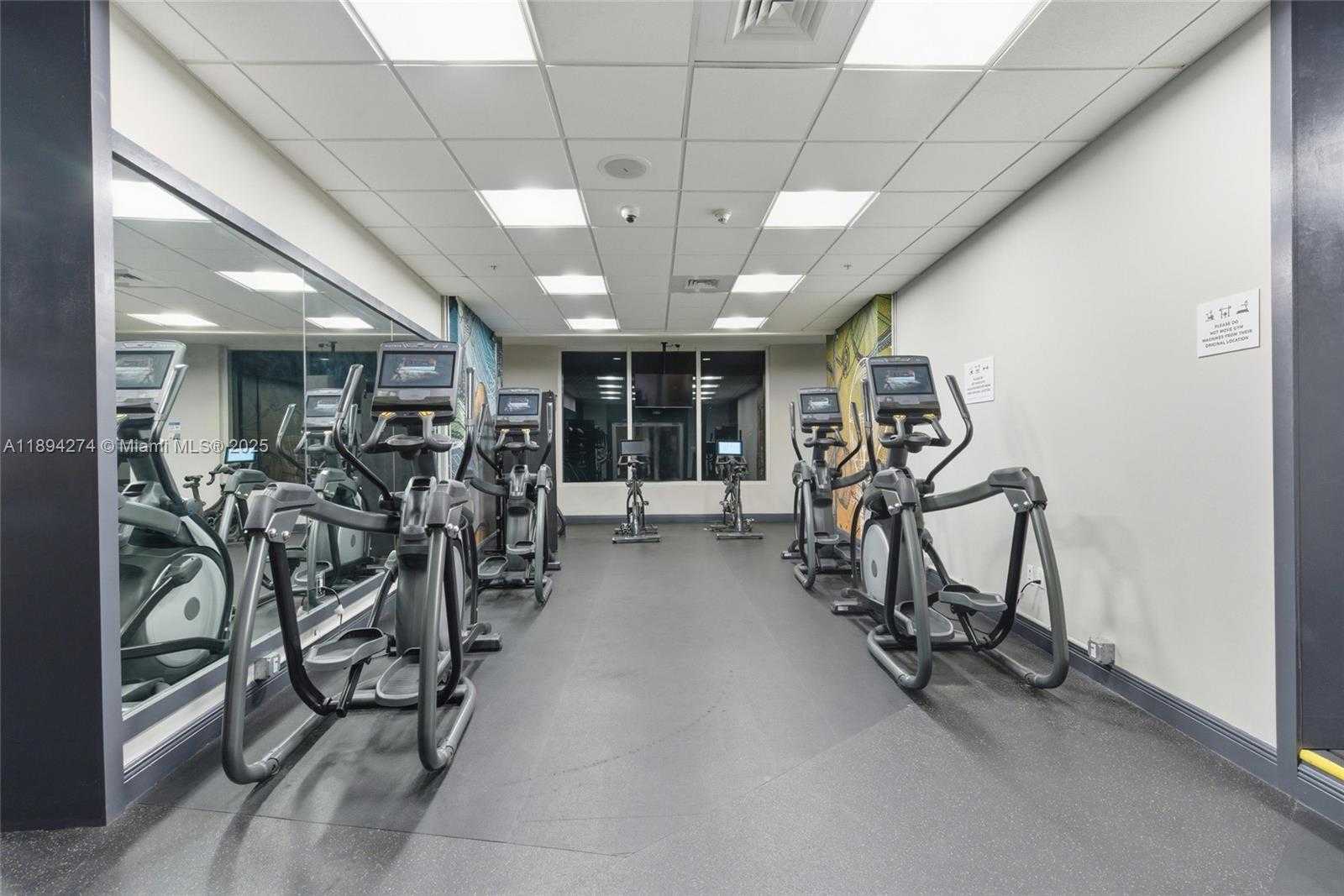 Small Image of 1750 NORTH BAYSHORE DR #2410, Miami Number 18