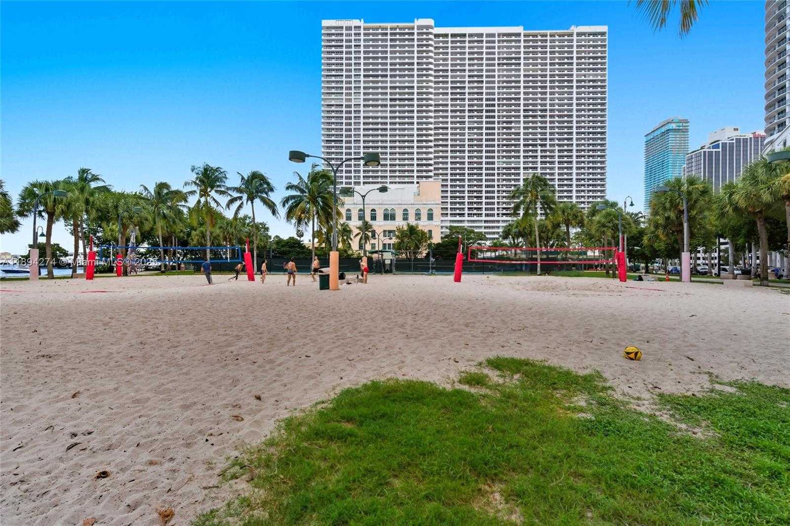 Small Image of 1750 NORTH BAYSHORE DR #2410, Miami Number 23