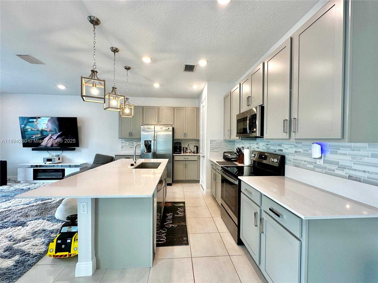 Small Image of 1101 AZUL CT, Deerfield Beach Number 14