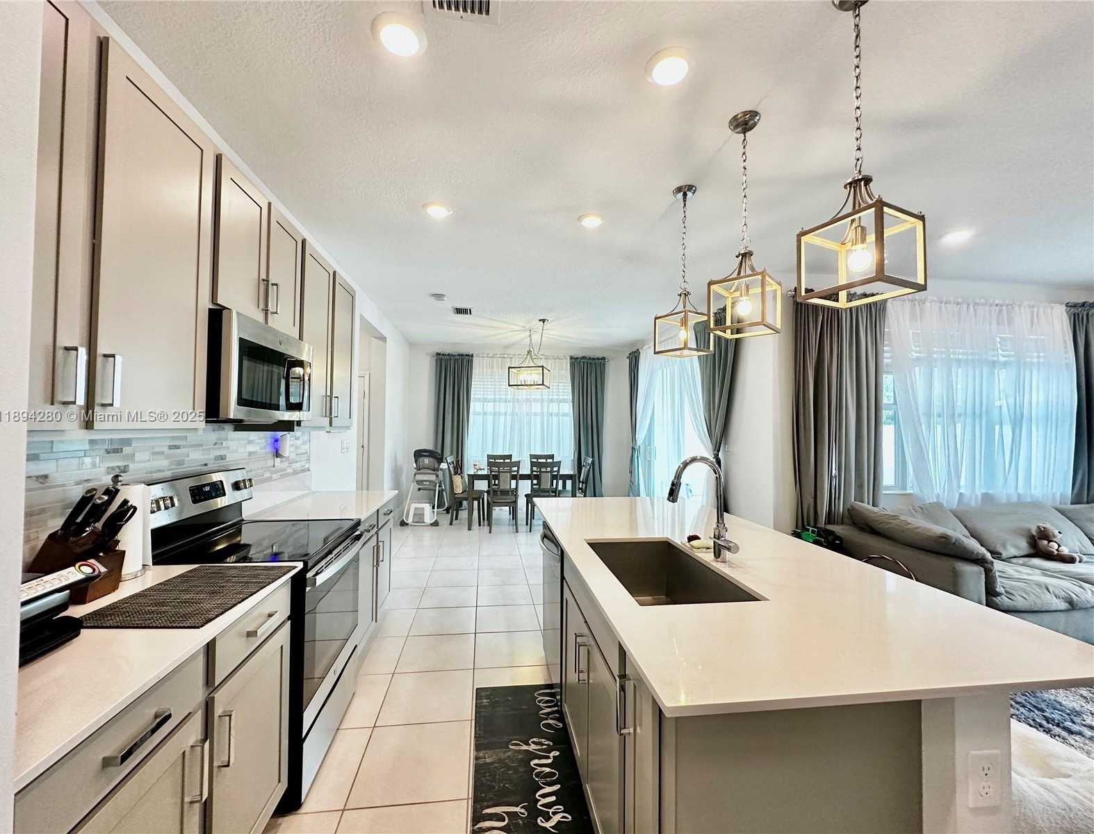 Small Image of 1101 AZUL CT, Deerfield Beach Number 17