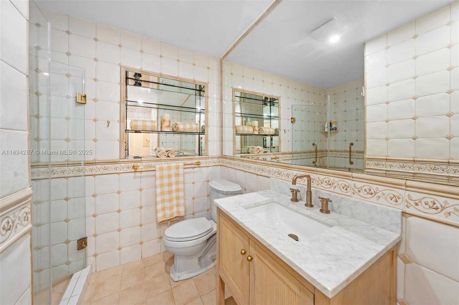 Small Image of 4590 ADAMS AVE, Miami Beach Number 17