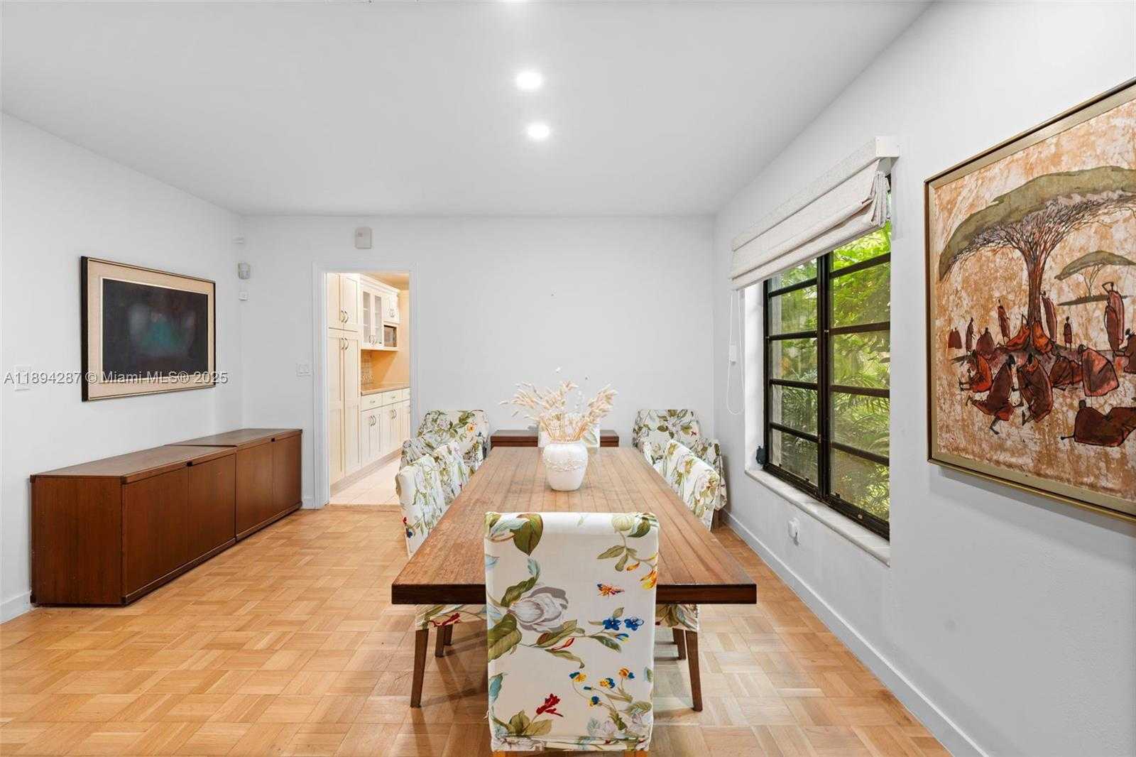 Small Image of 4590 ADAMS AVE, Miami Beach Number 32